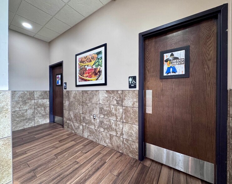 More Photos Of 3201 W Stan Schlueter Loop, Killeen General Retail For Sale
