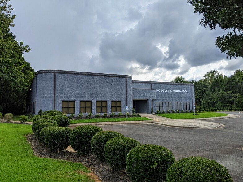 More Photos Of 3400 Latrobe Dr, Charlotte Flex For Sale