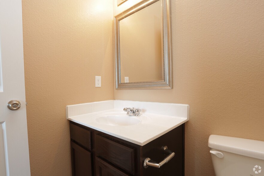 More Photos Of 2521 Robert Wynn St, El Paso Apartments For Sale