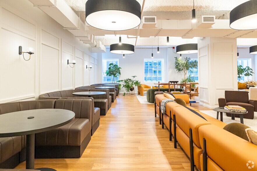 More Photos Of 666 Third Ave, New York Coworking Space
