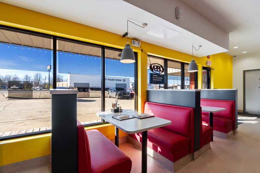 More Photos Of 403 Highway 412 W, Siloam Springs Restaurant For Sale