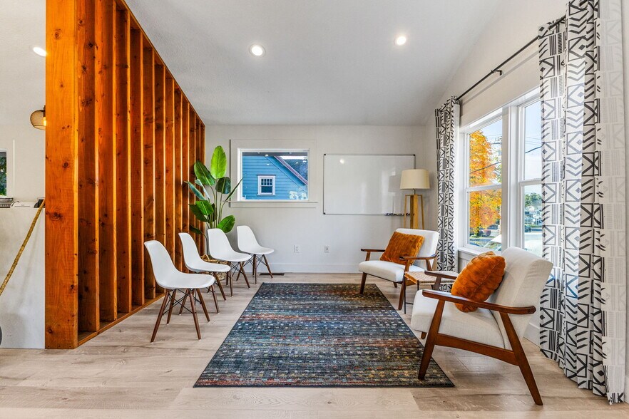 More Photos Of 765 Liberty St SE, Salem Loft Creative Space For Lease