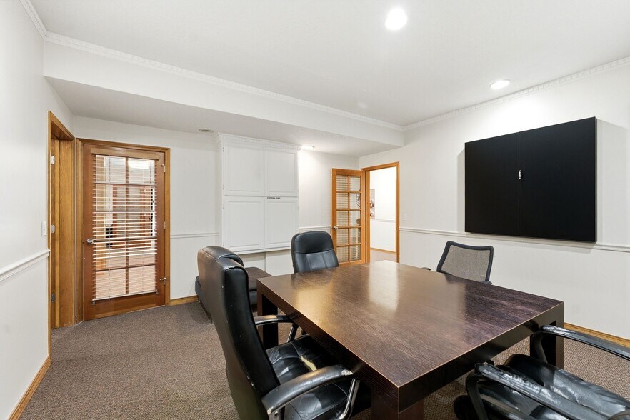 More Photos Of 1762 Prospector Ave, Park City Office For Lease