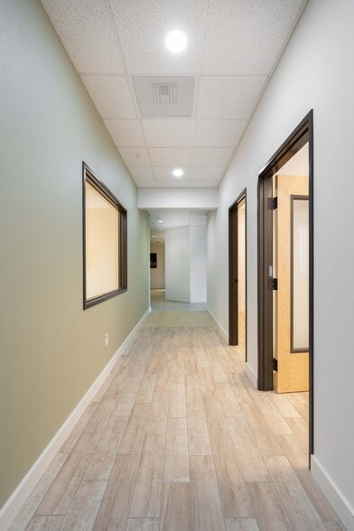 More Photos Of 4865 Old Redwood Hwy, Santa Rosa Office For Lease