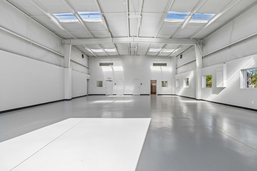 More Photos Of 1453 S Martin Luther King Jr Ave, Clearwater Warehouse For Sale