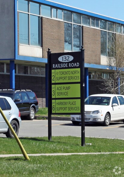 More Photos Of 132 Railside Rd, Toronto Showroom For Lease