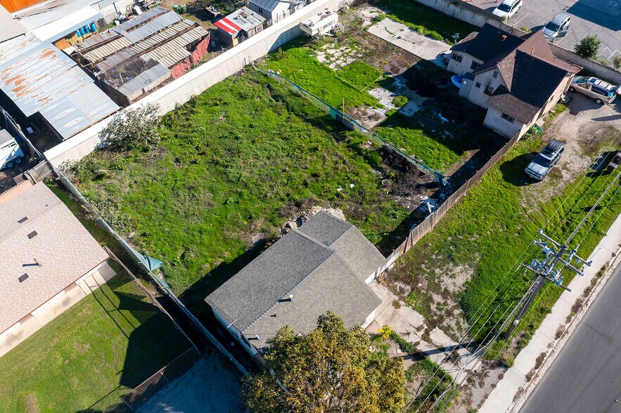 More Photos Of 1230 S Wilmington Ave, Compton Apartments For Sale