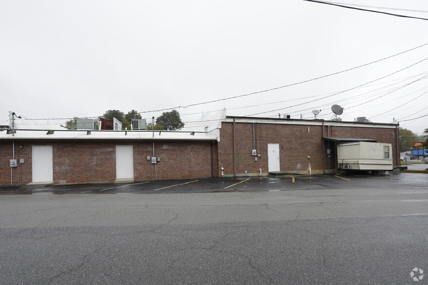 More Photos Of 1446-1454 Big A Rd, Toccoa Freestanding For Sale