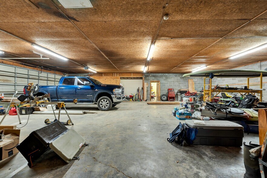 More Photos Of 1050 Whisperwood Trl NE, Cleveland Light Distribution For Sale
