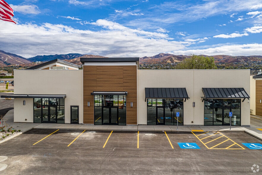 More Photos Of 2468 S Highway 89, Woods Cross Storefront Retail Office For Lease