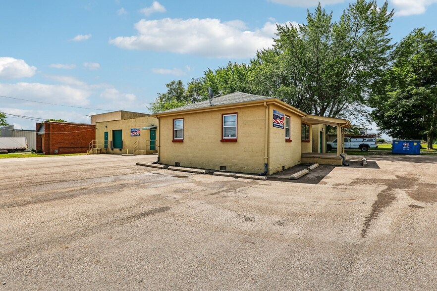 More Photos Of 5558 Wadsworth Rd, Dayton Warehouse For Sale