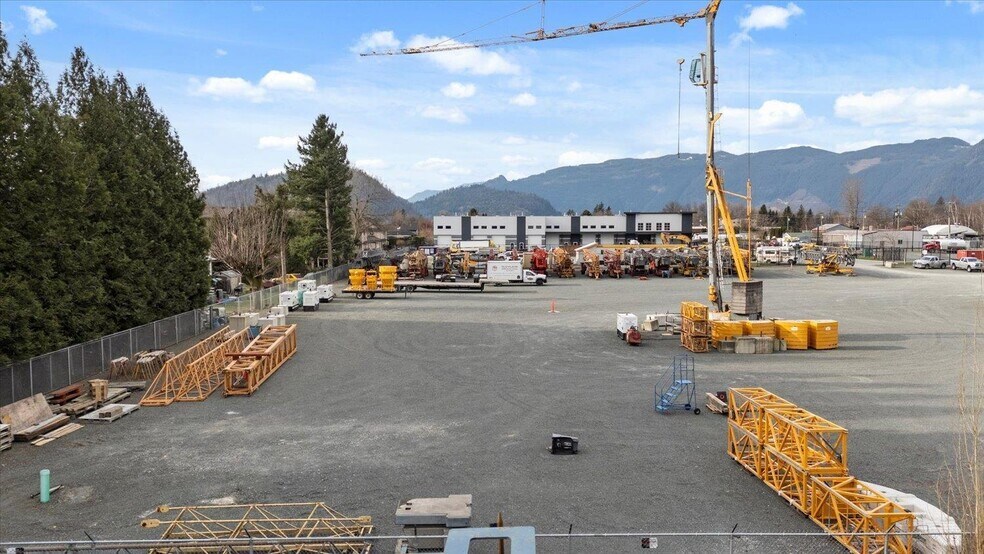 More Photos Of Pioneer Ave, Agassiz Land For Lease