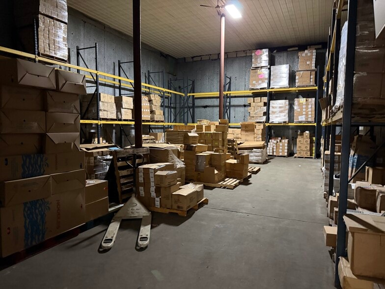 More Photos Of 380 73rd ½ Street, South Haven Manufacturing For Sale