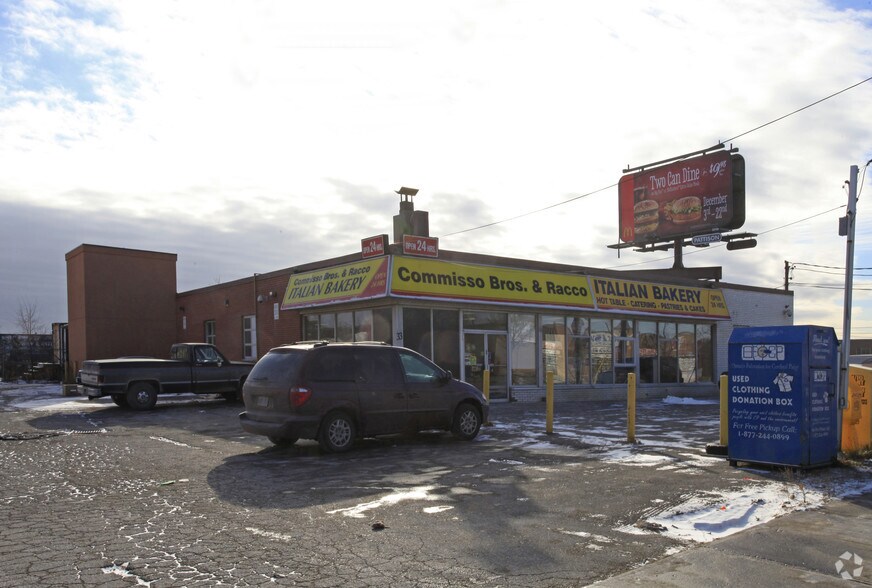 More Photos Of 33 Eddystone Ave, Toronto Freestanding For Sale