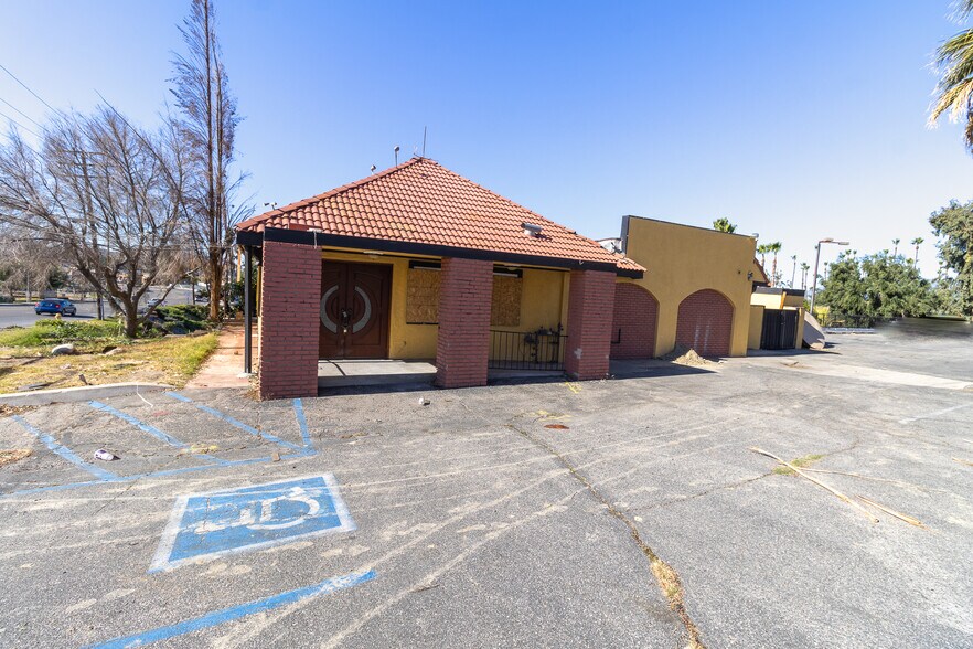 More Photos Of 1431 E Washington St, Colton Restaurant For Sale