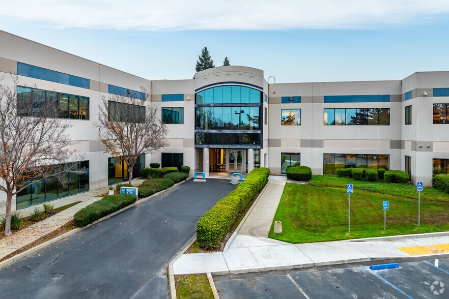 More Photos Of 10000 Goethe Rd, Sacramento Office For Sale