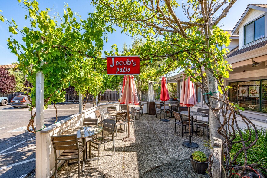 More Photos Of 1270 Broadway, Sonoma Freestanding For Sale