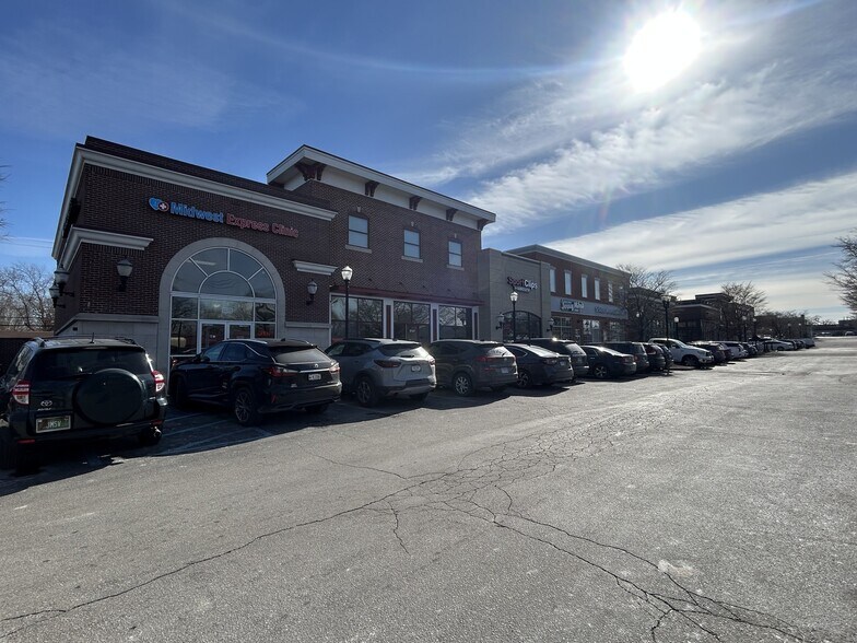 More Photos Of 8135-8165 Calumet Ave, Munster Freestanding For Lease