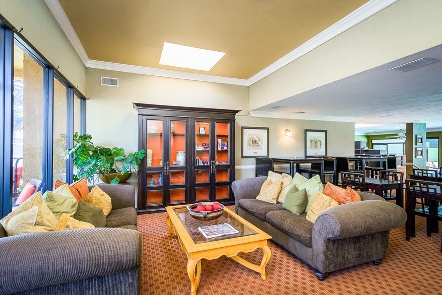 More Photos Of 9135 Hearst Dr, San Simeon Hotel For Sale