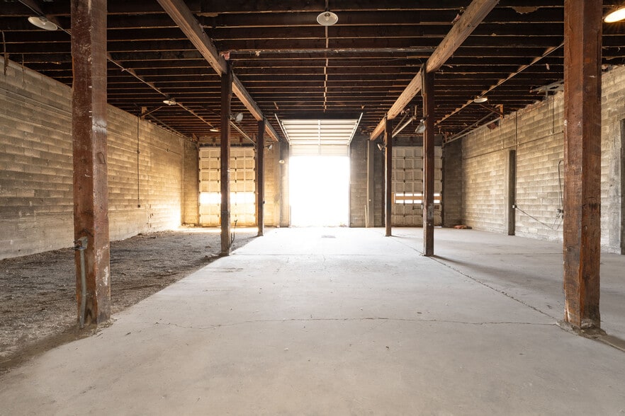 More Photos Of 647 Center st, Kalispell Light Distribution For Sale