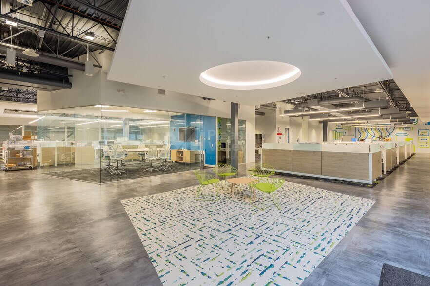 More Photos Of 30320 Emerald Valley Pky, Solon Warehouse For Lease