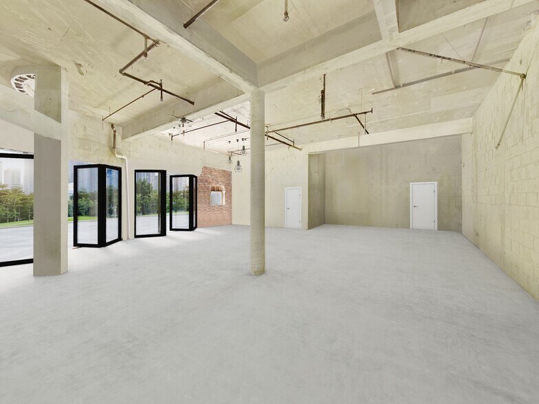 More Photos Of 900 Sunrise Ln, Fort Lauderdale Bar For Sale