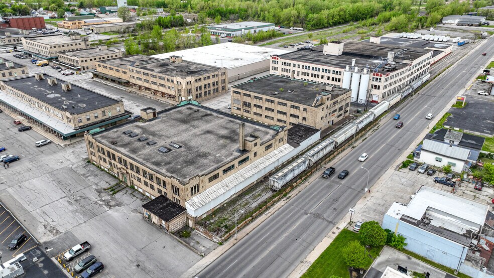 Primary Photo Of 658 Bailey Ave, Buffalo Manufacturing For Sale