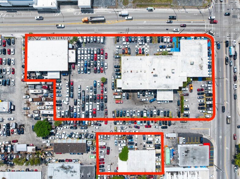 More Photos Of 3199 NW 36th St, Miami Auto Dealership For Lease