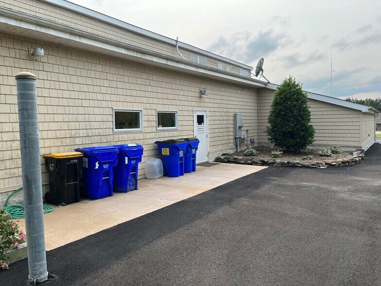 More Photos Of 2728 Augustine Herman Hwy, Chesapeake City Freestanding For Sale