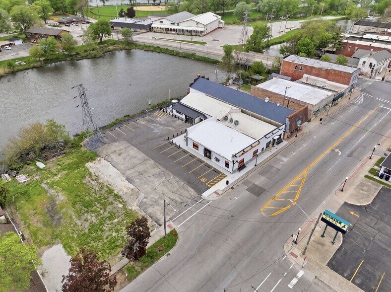 More Photos Of 116-118 S Water St, Wilmington Storefront Retail Office For Sale