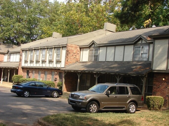 More Photos Of 3235 S Mendenhall Rd, Memphis Apartments For Sale