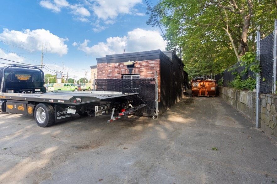 More Photos Of 106 River St, Dedham Auto Repair For Sale