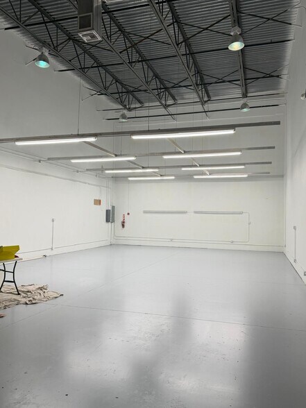 More Photos Of 3801-3899 SW 30th Ave, Fort Lauderdale Warehouse For Lease