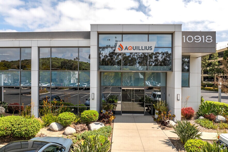 More Photos Of 10918 Technology Pl, San Diego Research And Development For Lease