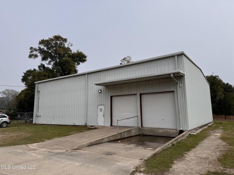 Primary Photo Of 610 A Ave, Gulfport Industrial For Lease