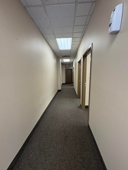 More Photos Of 240 Waterloo St, London Medical For Lease