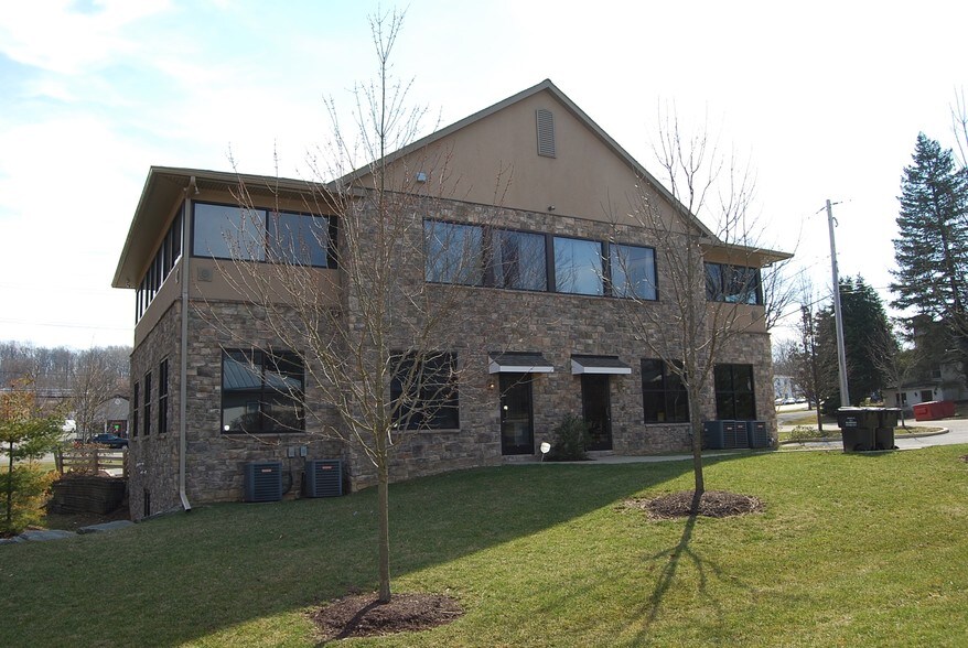 More Photos Of 519 Lancaster Ave, Malvern Office For Sale