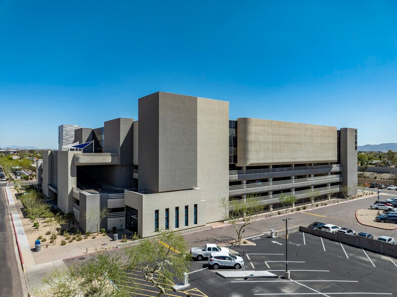 More Photos Of 1300 N 12th St, Phoenix Medical For Lease