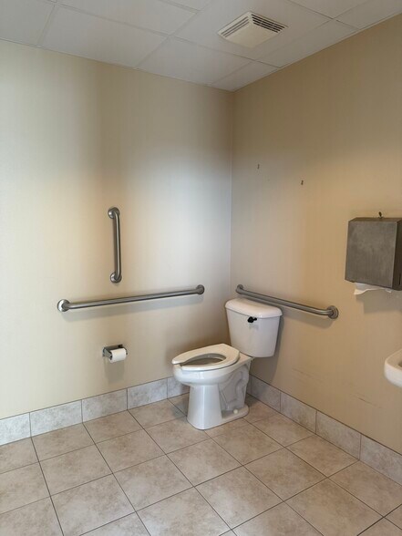 More Photos Of 351 E Main St, Sun Prairie Apartments For Lease