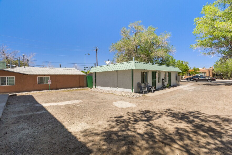 More Photos Of 2104 Lead Ave SE, Albuquerque Apartments For Sale