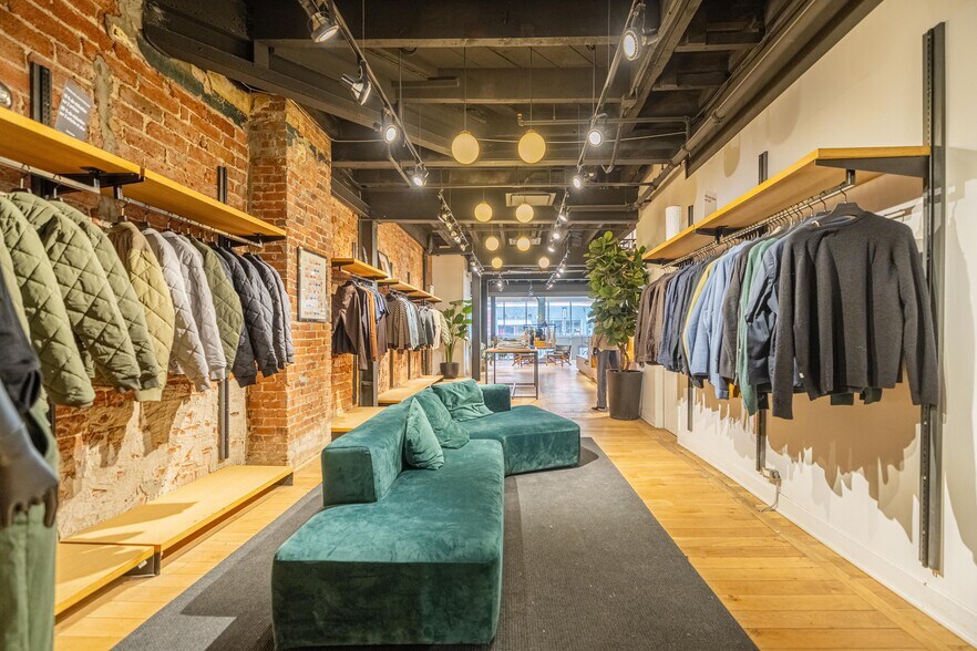 More Photos Of 1420-1432 Rue Stanley, Montréal Storefront Retail Office For Lease