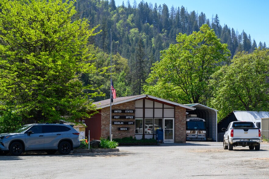 More Photos Of 70 Steiner Flat Rd, Douglas City Convenience Store For Sale