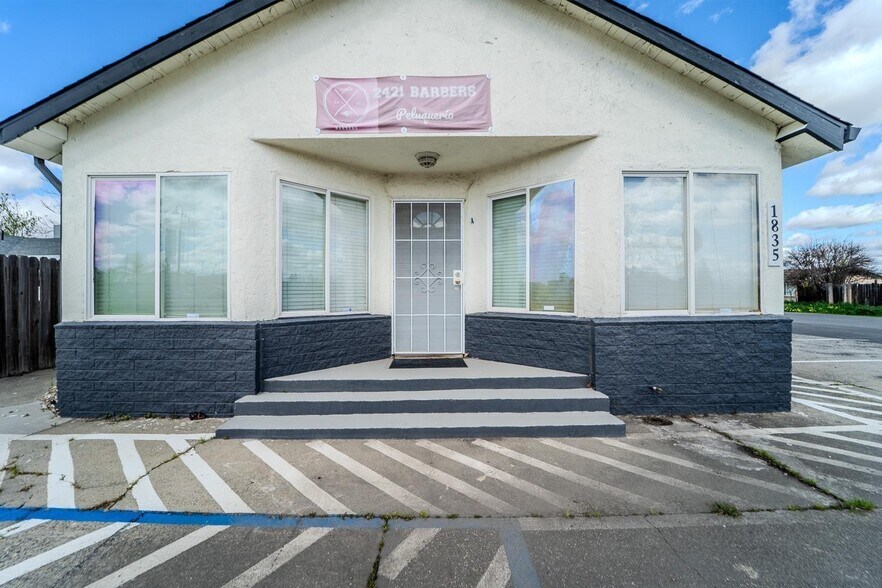 More Photos Of 1835 N Beale Rd, Marysville Office For Sale