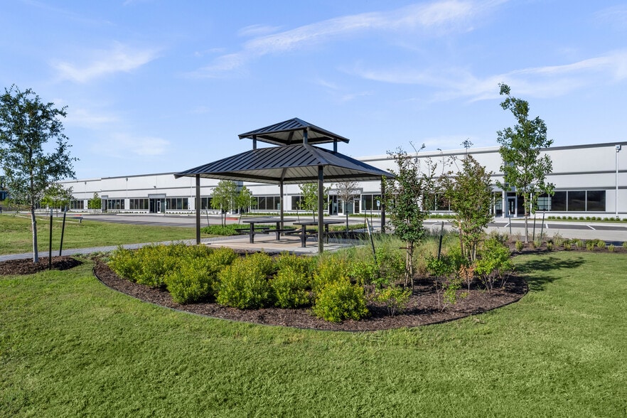 More Photos Of 5305 N Mays St, Georgetown Unknown For Lease