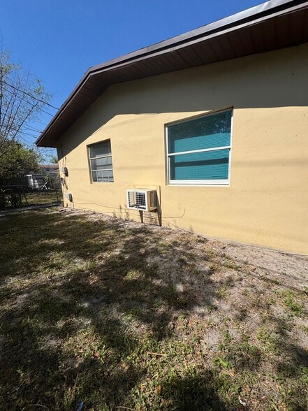 More Photos Of 146-148 NW 40th Ct, Fort Lauderdale Apartments For Sale