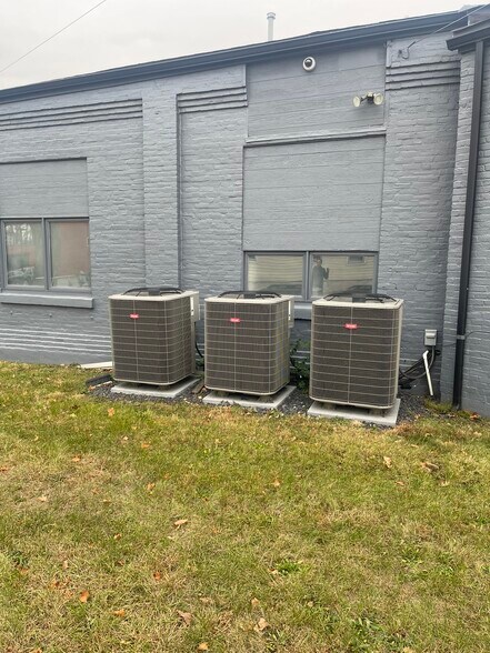 More Photos Of 1321 W Broad St, Quakertown Medical For Lease