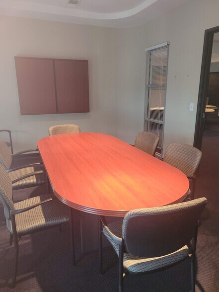 More Photos Of 116 County Line Rd W, Westerville Loft Creative Space For Lease