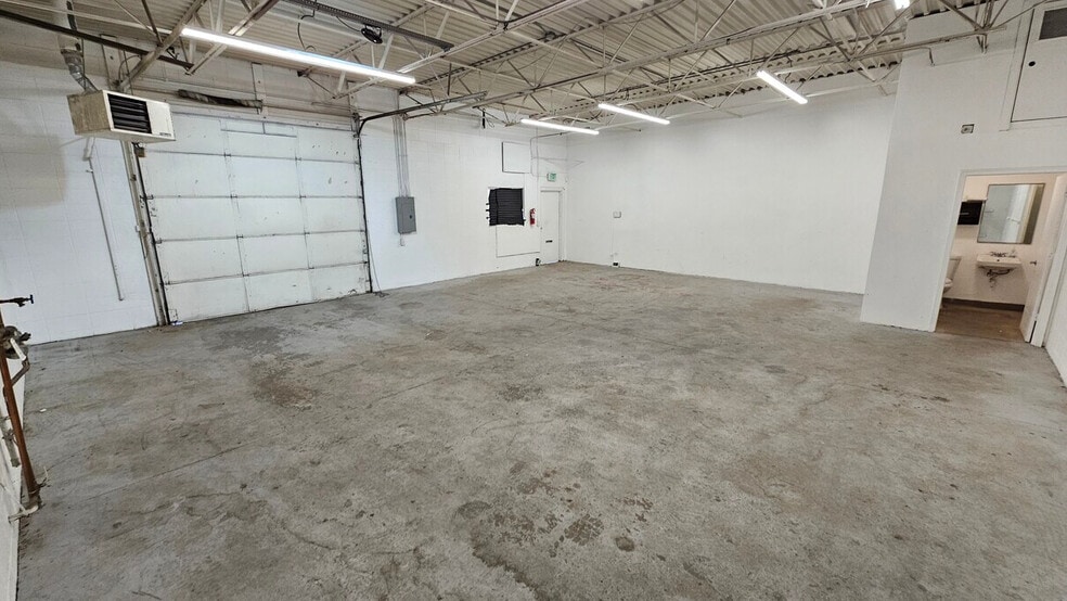 More Photos Of 7000 E 58th Ave, Commerce City Warehouse For Lease