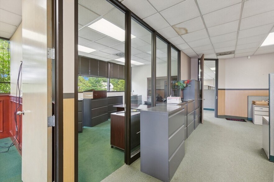 More Photos Of 216 North Ave E, Cranford Office For Sale