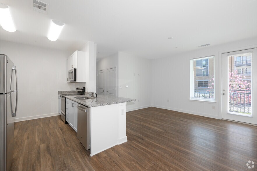 More Photos Of 451 Church St, Norfolk Apartments For Lease